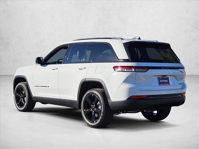new 2025 Jeep Grand Cherokee car, priced at $39,207