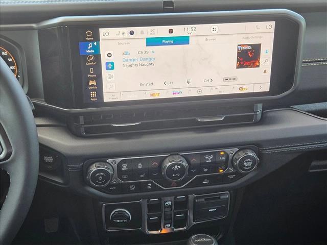 new 2025 Jeep Gladiator car, priced at $40,251