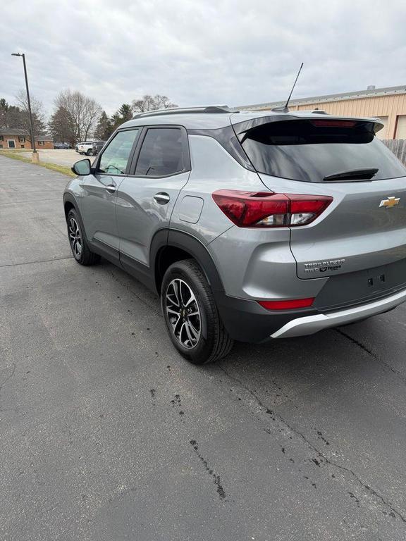 used 2025 Chevrolet TrailBlazer car, priced at $23,598