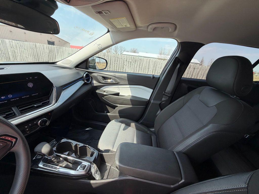 used 2025 Chevrolet Trax car, priced at $21,995
