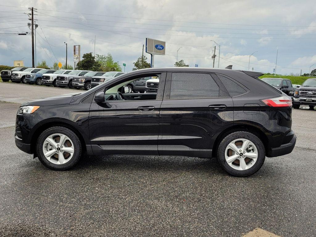 new 2024 Ford Edge car, priced at $30,599