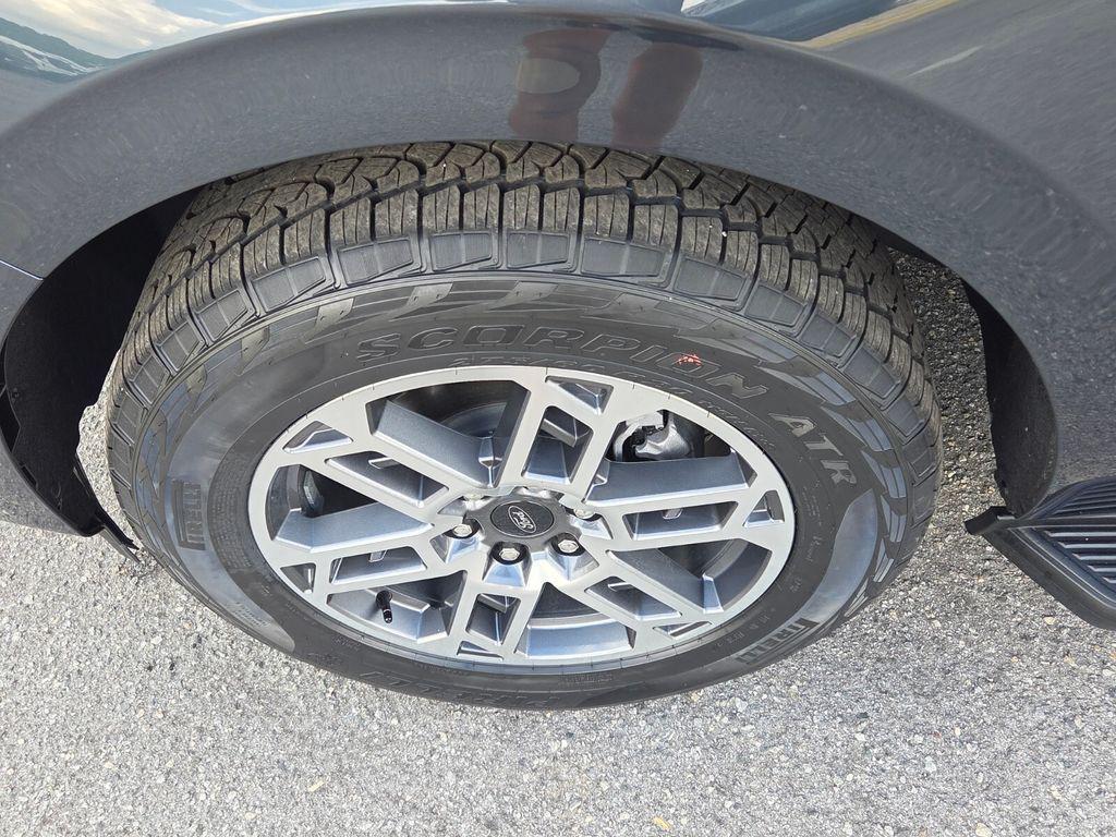 new 2025 Ford Expedition car, priced at $70,898