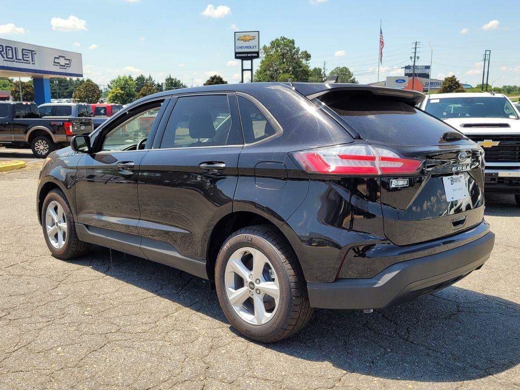 new 2024 Ford Edge car, priced at $30,599