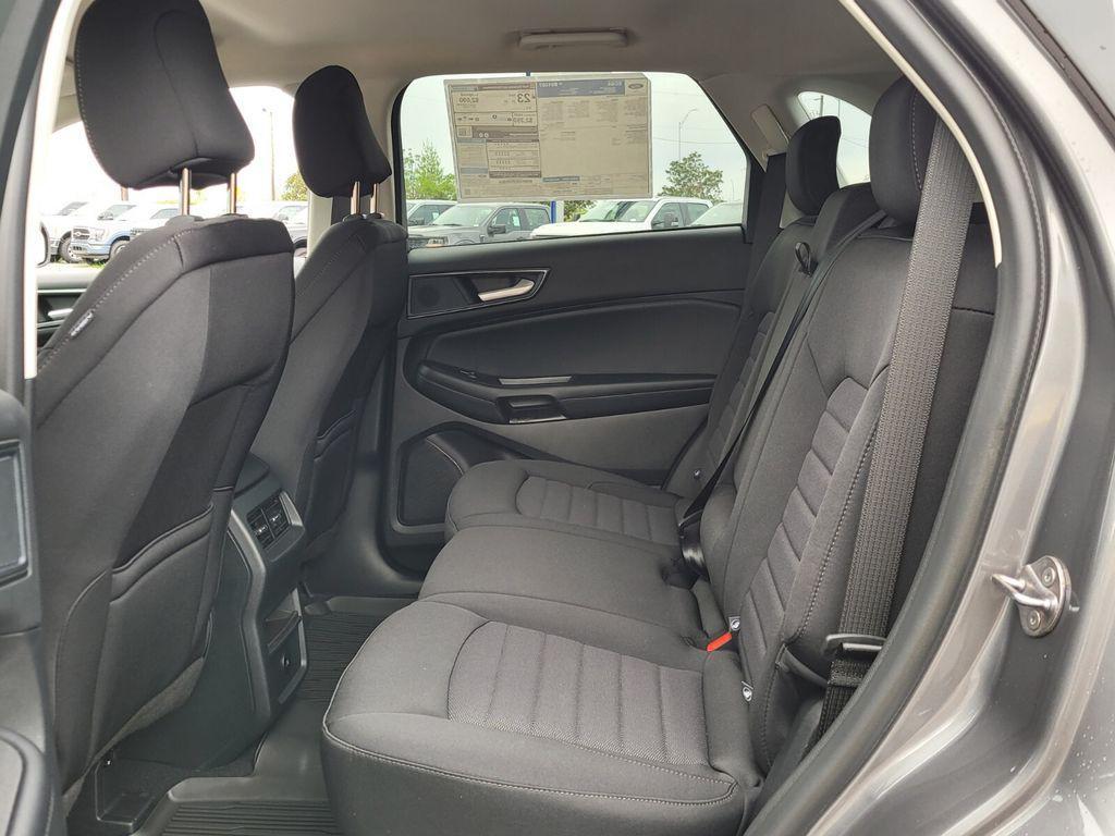 new 2024 Ford Edge car, priced at $30,599