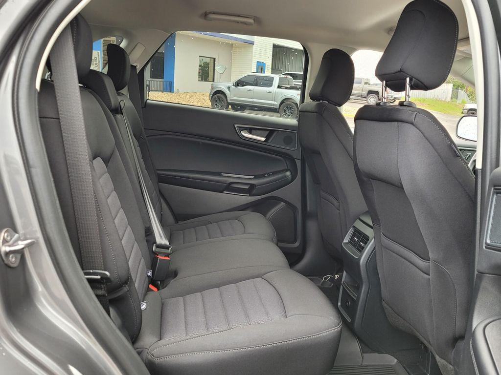 new 2024 Ford Edge car, priced at $30,599