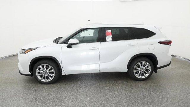new 2026 Toyota Highlander car, priced at $52,399