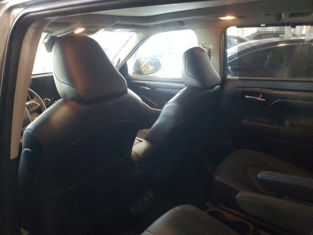 used 2025 Toyota Highlander car, priced at $48,994