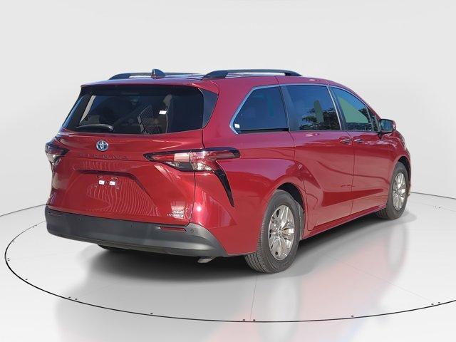 used 2022 Toyota Sienna car, priced at $31,997