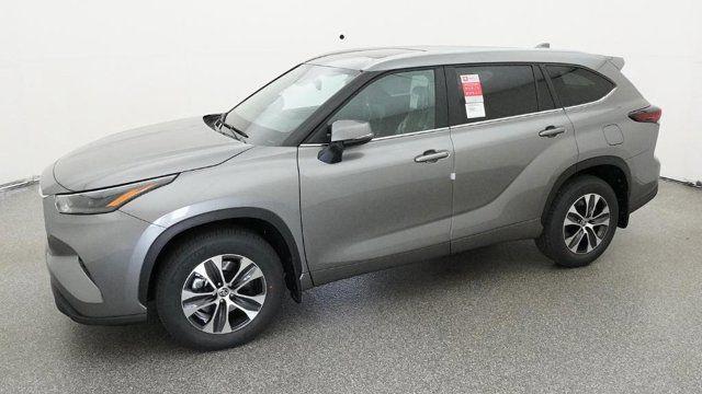 new 2026 Toyota Highlander car, priced at $49,657