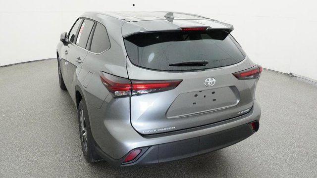 new 2026 Toyota Highlander car, priced at $49,657