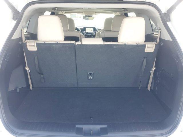 used 2021 Toyota Highlander car, priced at $26,991