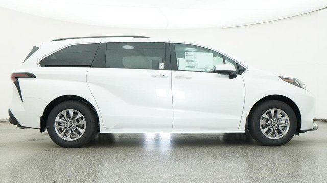 new 2026 Toyota Sienna car, priced at $48,148