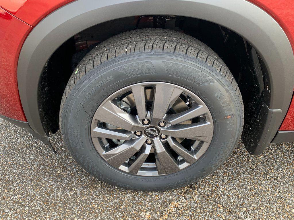 new 2026 Nissan Pathfinder car, priced at $40,101