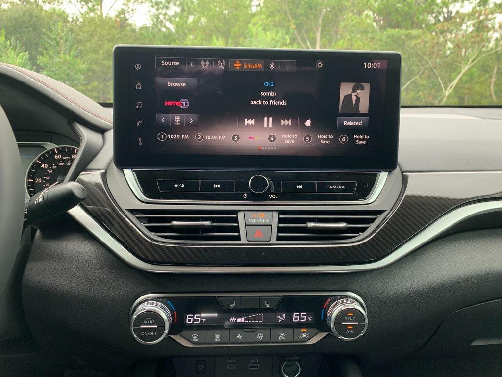 new 2025 Nissan Altima car, priced at $29,708