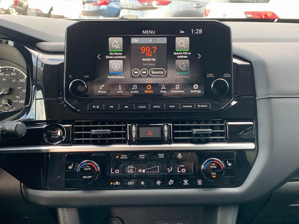 new 2025 Nissan Pathfinder car, priced at $37,806