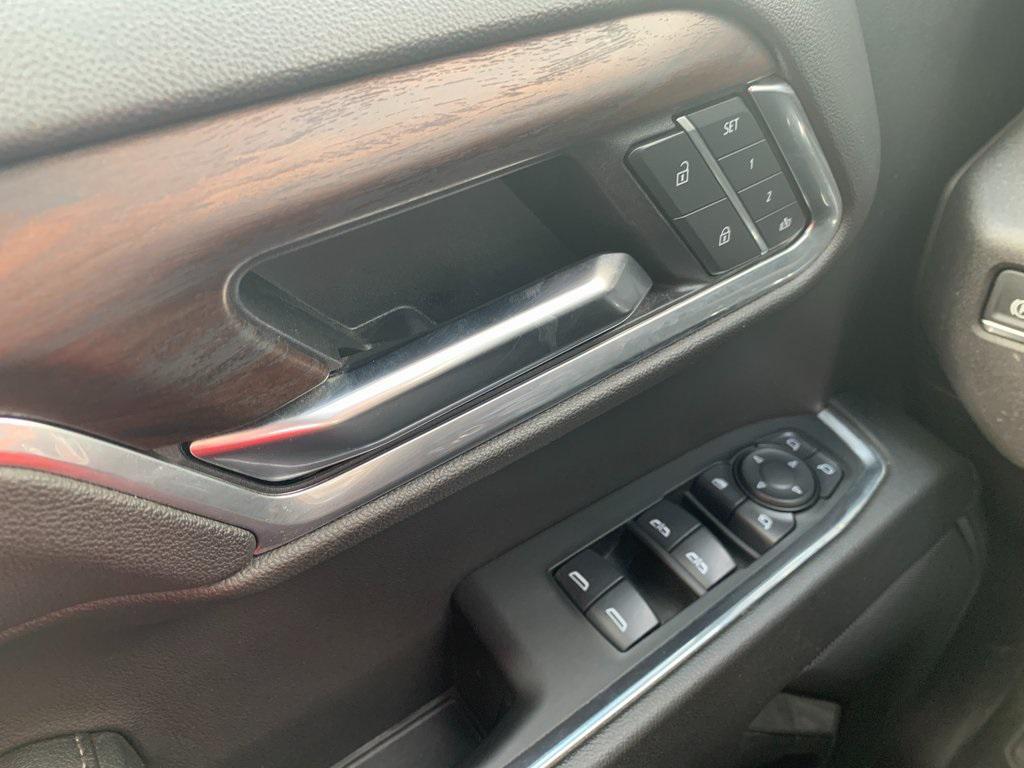 used 2025 GMC Sierra 1500 car, priced at $46,635