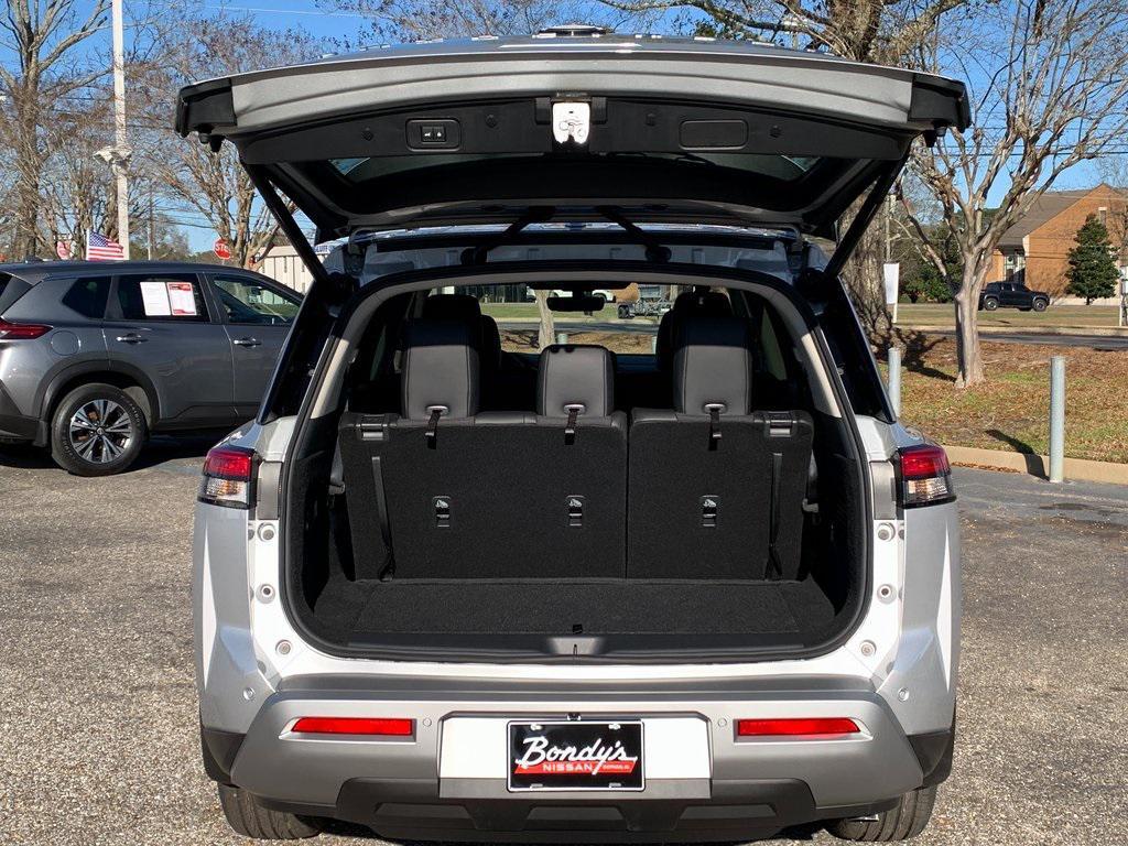 new 2025 Nissan Pathfinder car, priced at $37,361