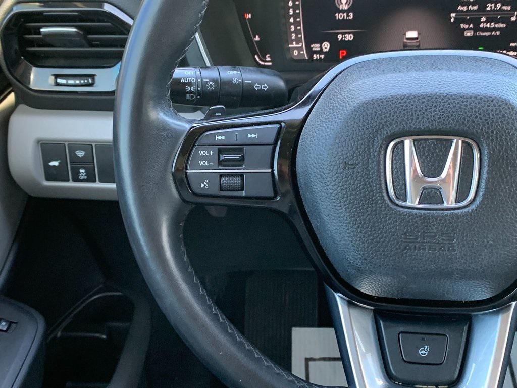 used 2023 Honda Pilot car, priced at $38,324