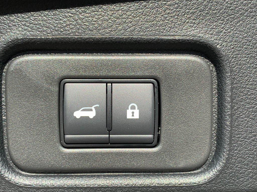 new 2025 Nissan Pathfinder car, priced at $37,361