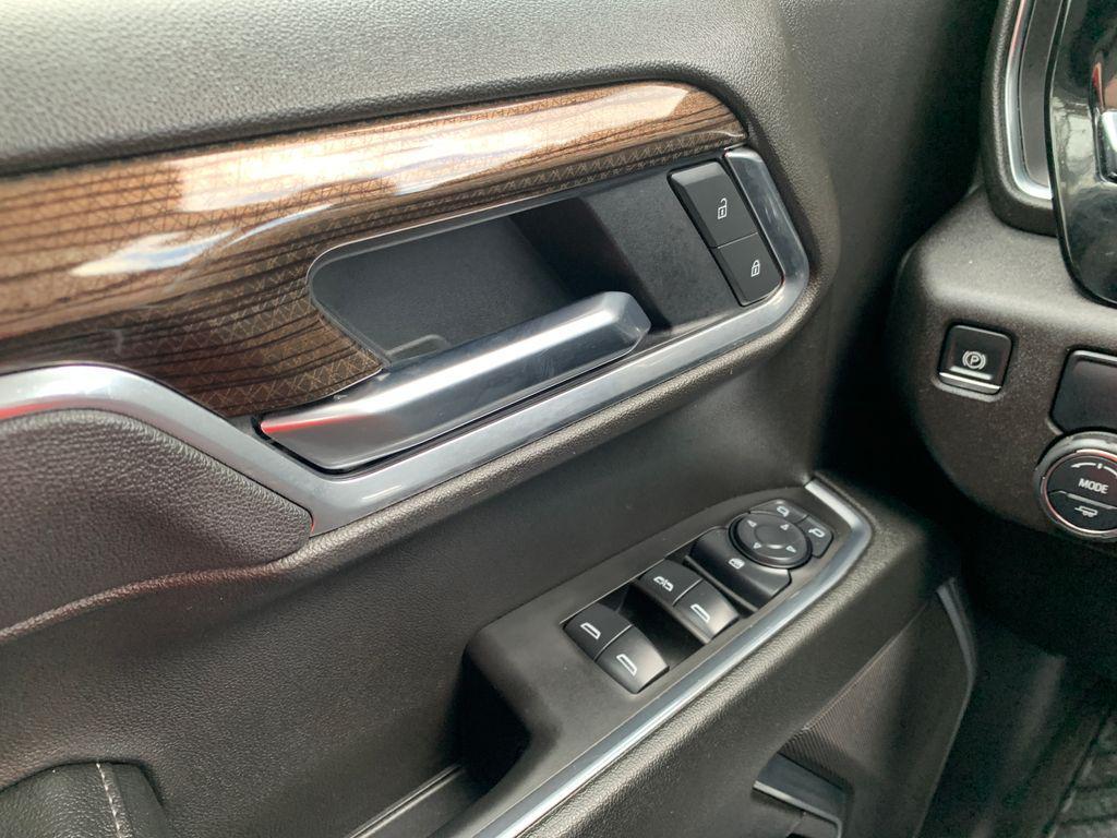 used 2025 Chevrolet Silverado 1500 car, priced at $35,780