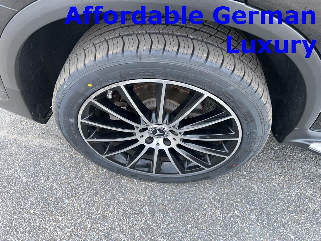 used 2019 Mercedes-Benz GLC 300 car, priced at $17,632