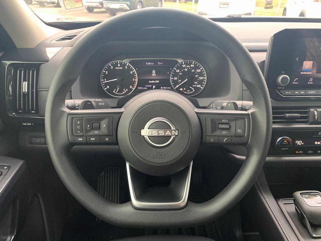 used 2025 Nissan Pathfinder car, priced at $29,982