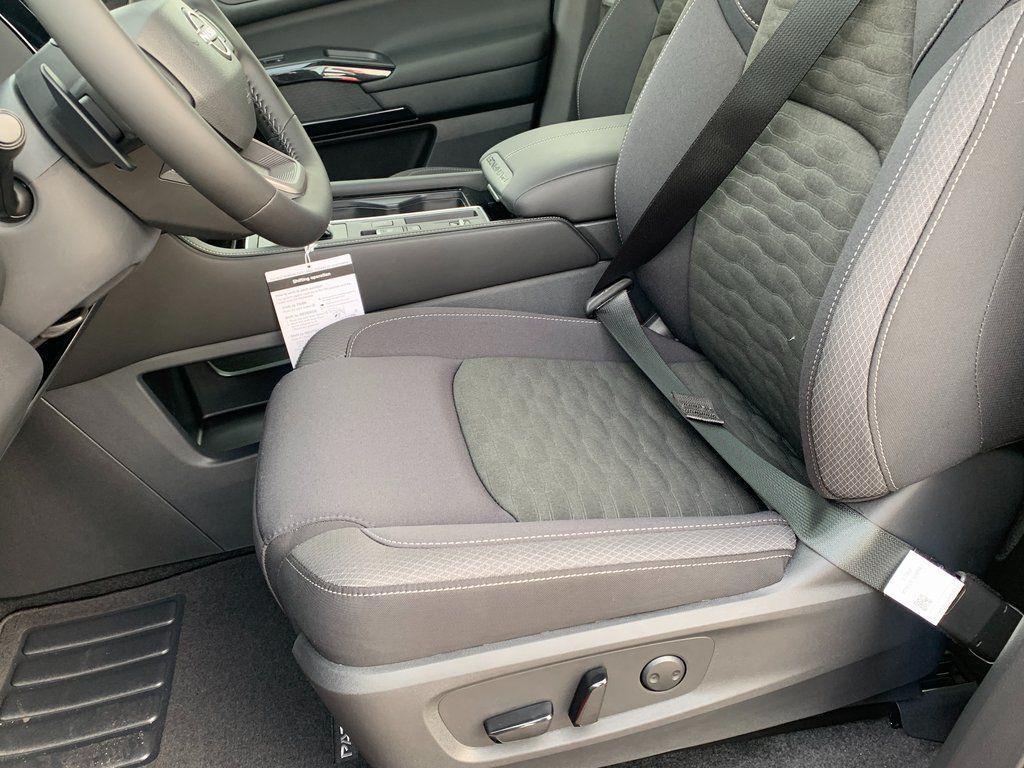 new 2026 Nissan Pathfinder car, priced at $40,101