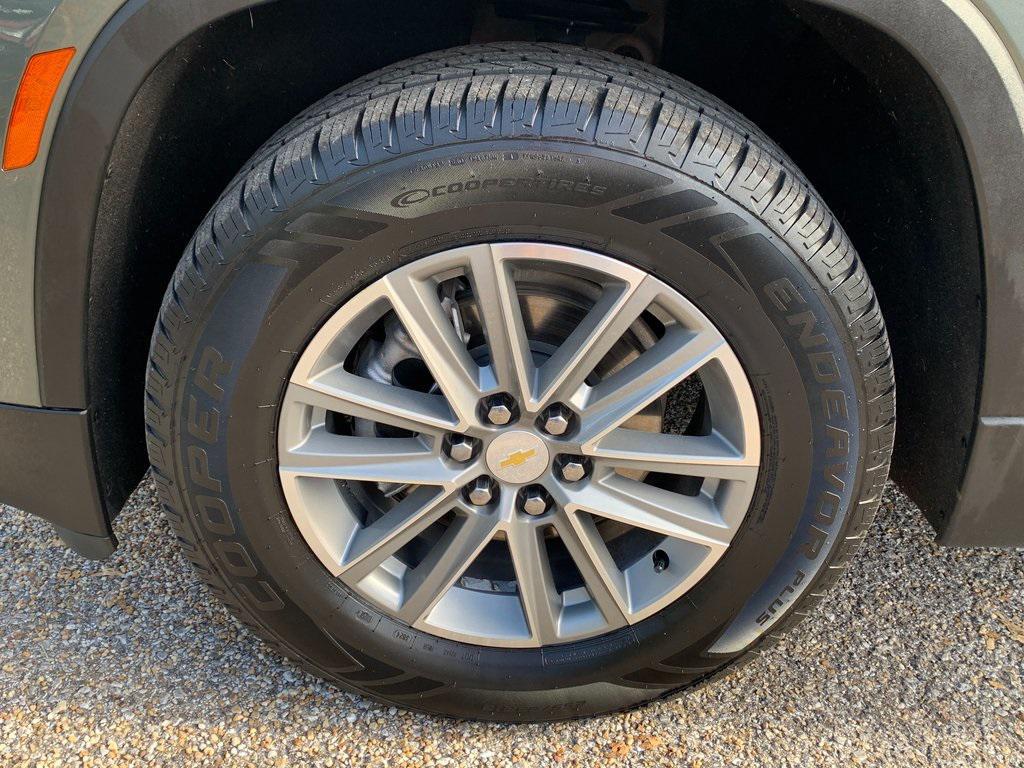 used 2023 Chevrolet Traverse car, priced at $24,813