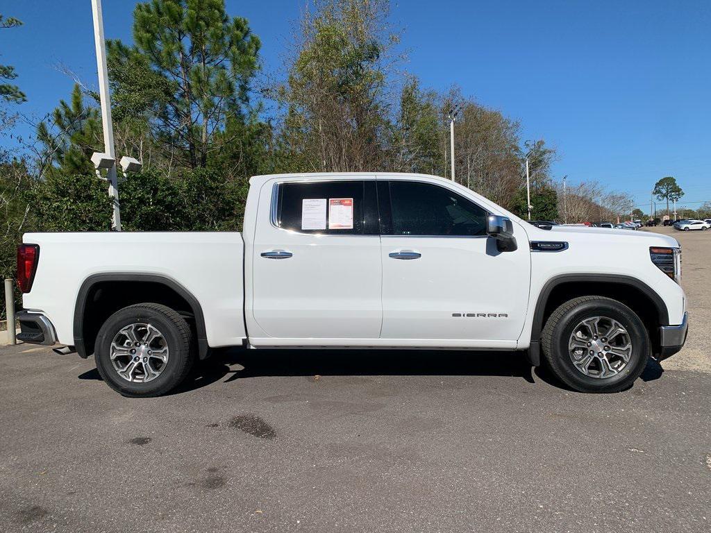 used 2025 GMC Sierra 1500 car, priced at $40,575