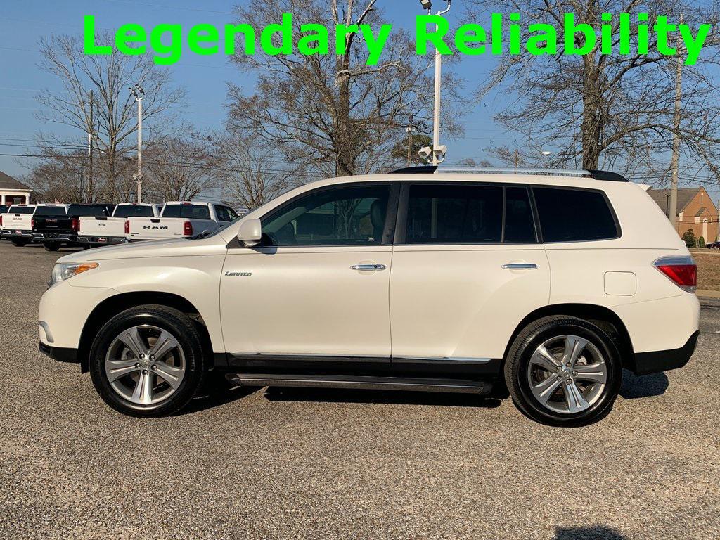 used 2013 Toyota Highlander car, priced at $13,546