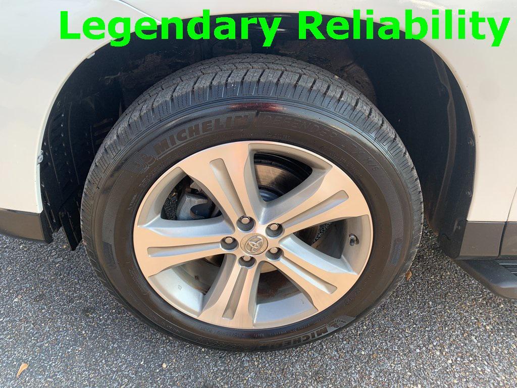 used 2013 Toyota Highlander car, priced at $13,546