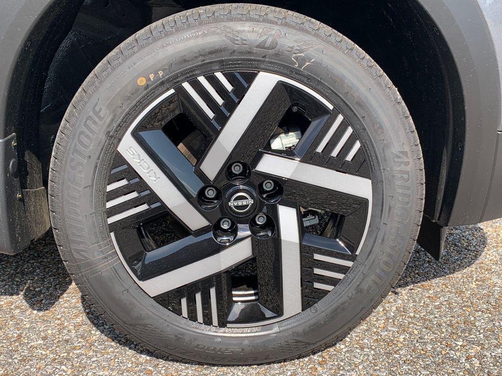 new 2026 Nissan Kicks car, priced at $26,251