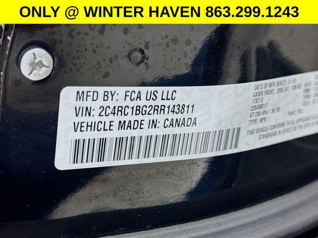 used 2024 Chrysler Pacifica car, priced at $25,735