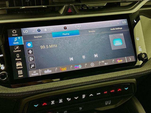 new 2026 Jeep Cherokee car, priced at $37,500