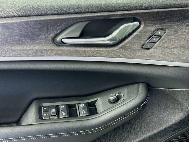 new 2025 Jeep Grand Cherokee L car, priced at $38,500