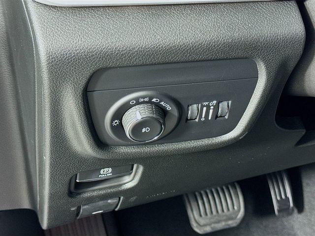 new 2025 Jeep Grand Cherokee L car, priced at $38,500