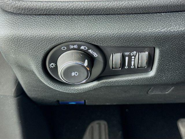 new 2026 Chrysler Pacifica car, priced at $55,380