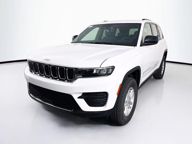 new 2025 Jeep Grand Cherokee car, priced at $36,750