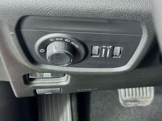 new 2026 Jeep Grand Cherokee car, priced at $45,500