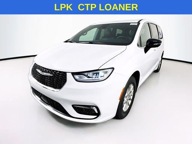 new 2025 Chrysler Pacifica car, priced at $38,000