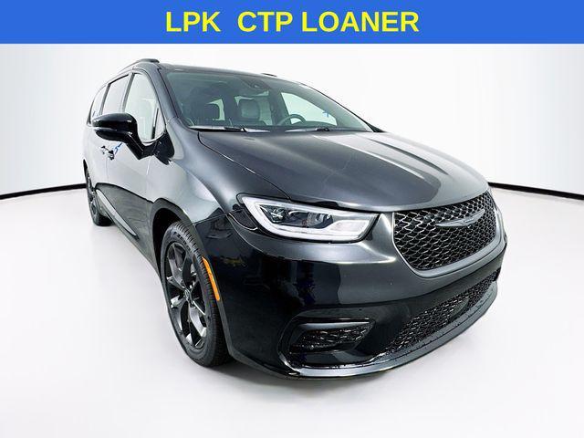 new 2026 Chrysler Pacifica car, priced at $43,000