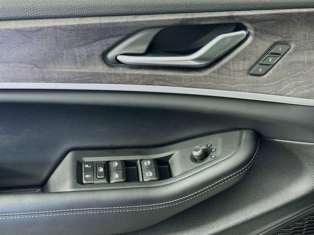 new 2025 Jeep Grand Cherokee L car, priced at $43,000