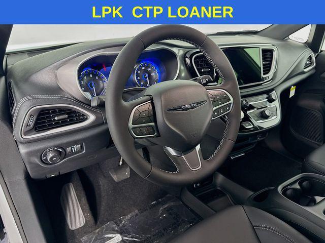 new 2026 Chrysler Pacifica car, priced at $40,000