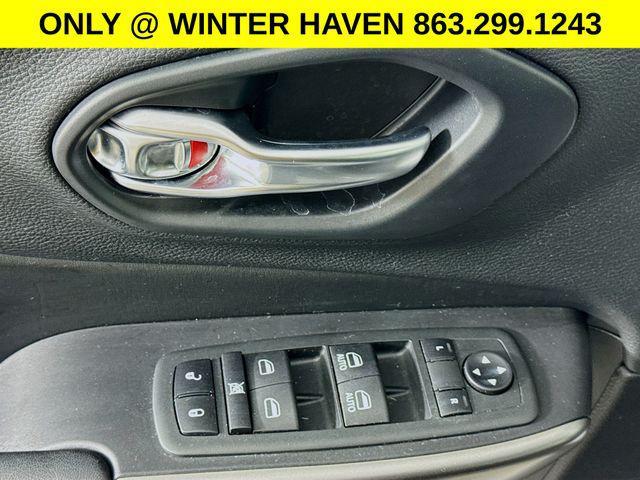 used 2020 Jeep Cherokee car, priced at $20,434