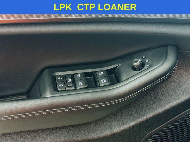 new 2025 Jeep Grand Cherokee car, priced at $39,000