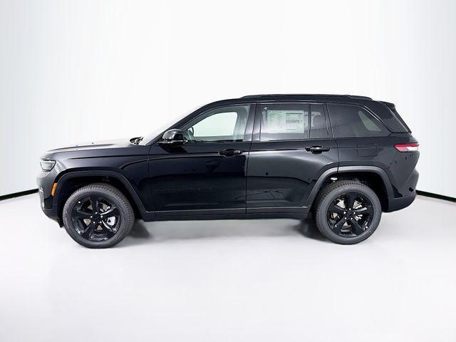 new 2025 Jeep Grand Cherokee car, priced at $42,500