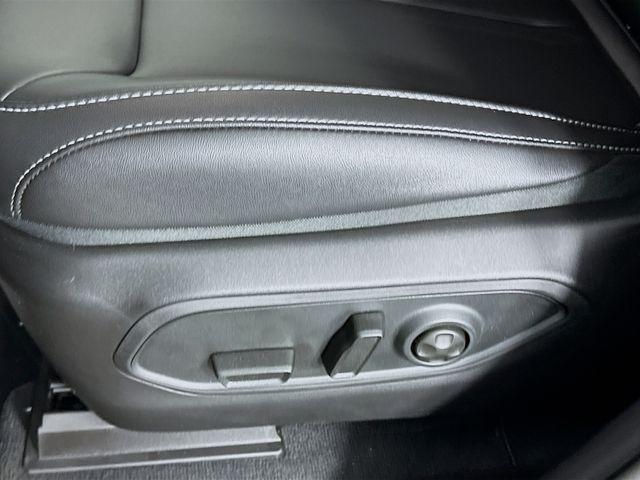 new 2025 Jeep Grand Cherokee car, priced at $42,500