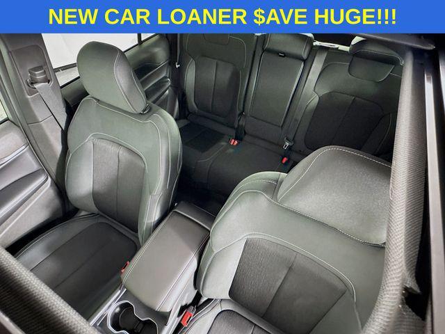 new 2025 Jeep Grand Cherokee car, priced at $34,000