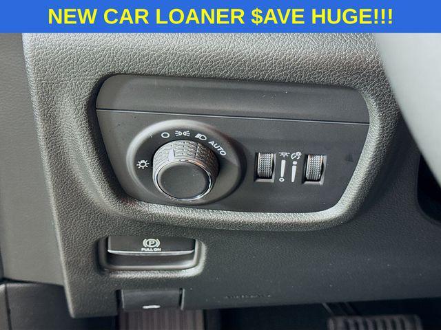 new 2025 Jeep Grand Cherokee car, priced at $34,000