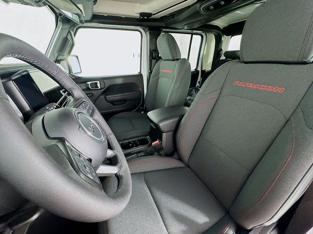 new 2025 Jeep Gladiator car, priced at $44,000